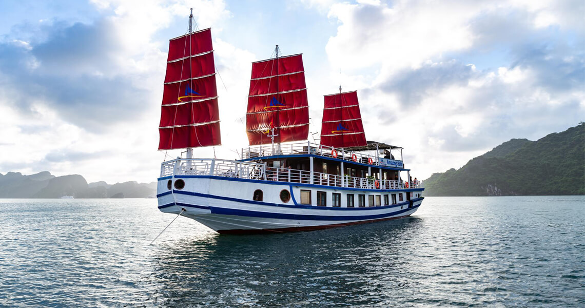 Amazing Sails Halong Bay Cruise